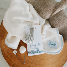 Load image into Gallery viewer, Prym Stainless Steel Nappy Pins, White, Pack of 4