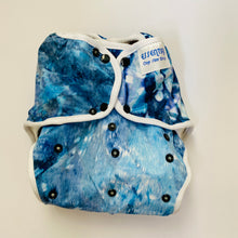 Load image into Gallery viewer, Nature Babies Essential Onesize (Birth to Potty) Wrap