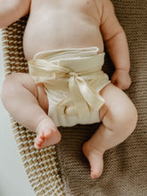 Load image into Gallery viewer, Weekings Diapers Tie Up Super Soaker Pre flat