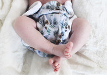 Load image into Gallery viewer, Bells Bumz Size 1 (Newborn+) Wrap