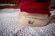 Load image into Gallery viewer, Little Butt Kind Modal Pre flat