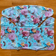 Load image into Gallery viewer, Nulu Stretchy Organic Cotton Contour Pre flat