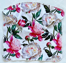 Load image into Gallery viewer, Nulu Stretchy Organic Cotton Contour Pre flat