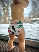 Load image into Gallery viewer, Nulu Stretchy Organic Cotton Contour Pre flat