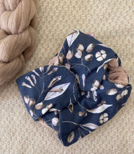 Load image into Gallery viewer, Evie Reusables Rolled Leg Preflat