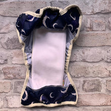 Load image into Gallery viewer, Bells Bumz Trifold