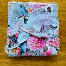 Load image into Gallery viewer, Nulu Stretchy Organic Cotton Contour Pre flat
